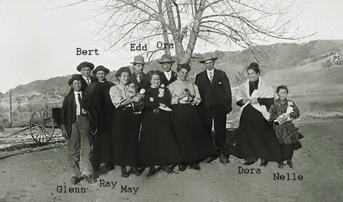 The Pierce family in 1909 at Cascade Springs, South Dakota (near Hot 