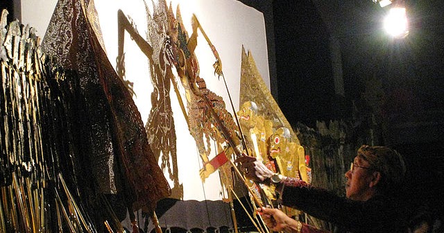 Kesenian di Indonesia : Pengertian, Seni Rupa, Sastra 