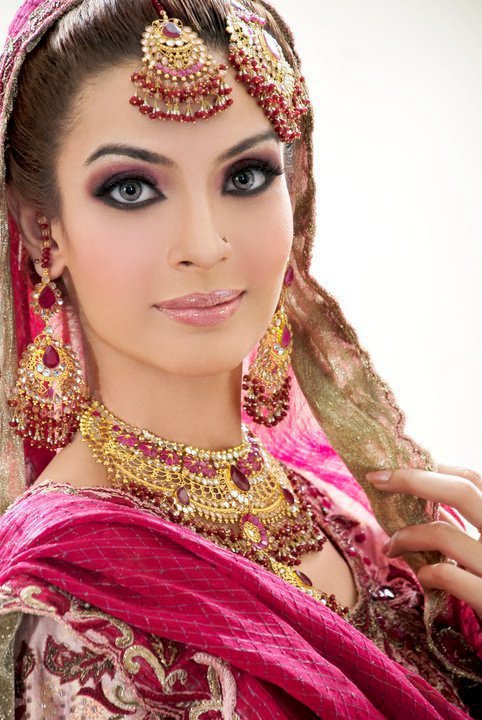 New Beautiful Pakistani Bridal Wedding Dresses