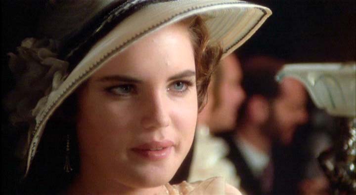 ELIZABETH MCGOVERN