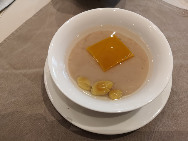 Yam Paste with Pumpkin and Gingko Nuts 