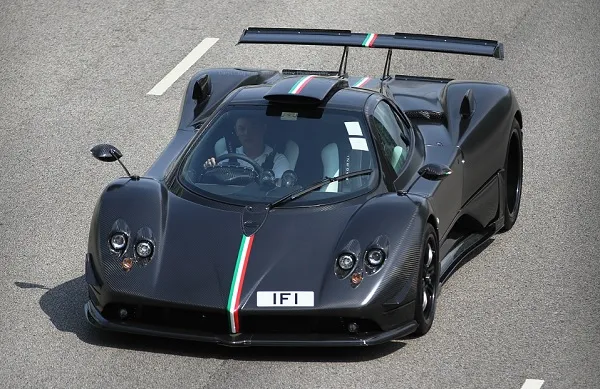 Pagani Zonda Absolute