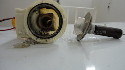 Bomba de descarga de agua dañada de la lavadora Mabe LMA16932PGAX