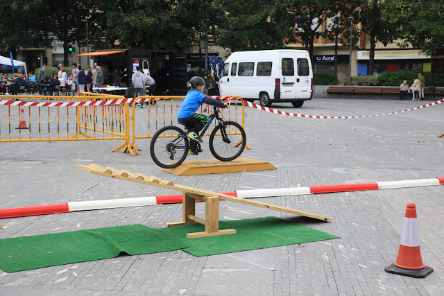 Yincana celebrada en Herriko Plaza