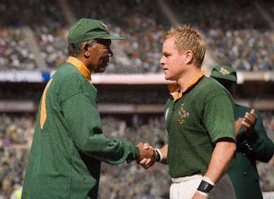 Invictus, con Morgan Freeman y Matt Damon. Una película de Clint Eastwood