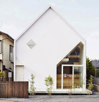 Chiba Japanese House Design with Monster Roof and 8 Laminated Wooden Support