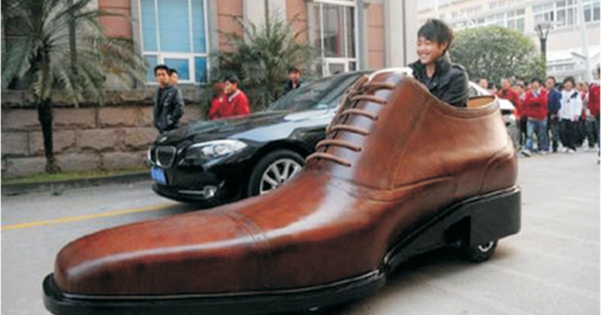 Mobil Sepatu  Raksasa dari China Sekilas Info