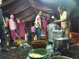 Bhayangkari Polres Cirebon Kota Masak Di Dapur Umum Bantu Korban Banjir