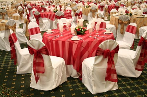 black and ivory wedding tables CANDY APPLE RED WEDDING CENTERPIECES