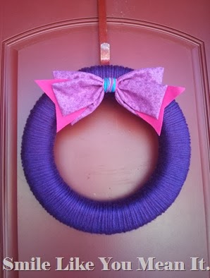 Yarn wreath with bow