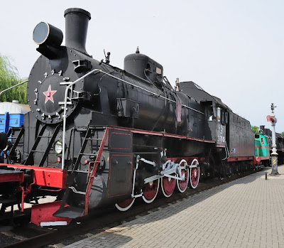 rails locomotive