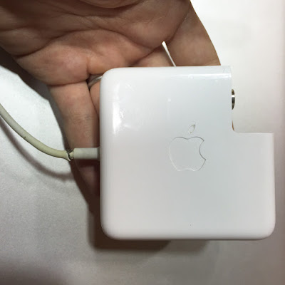 取扱注意な「Apple MagSafe 電源アダプタ」