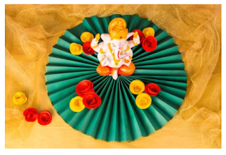Ganesha Decoration with fan fold and roses