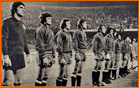 SELECCIÓN DE ESPAÑA. Temporada 1977-78. Arconada, Camacho, Churruca, Migueli, Asensi, Leal, Rubén Cano, Benítez, Juanito, Dani, Pirri. SELECCIÓN DE ESPAÑA 2 (Leal y Rubén Cano), SELECCIÓN DE RUMANÍA 0. Miércoles 26/10/1977, 21:00 horas. XI Copa del Mundo Argentina 1978, fase de clasificación, grupo VIII. Madrid, estadio Vicente Calderón.