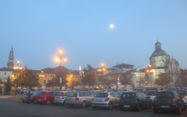 Casale Monferrato bei Sonnenuntergang