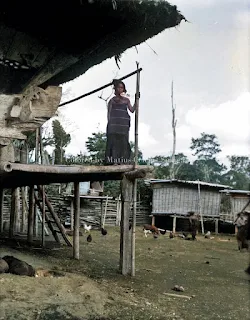 seorang wanita batak puak karo di ture kabanjahe