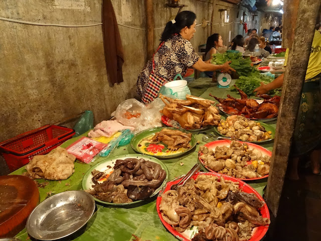 street food luang prabang laos