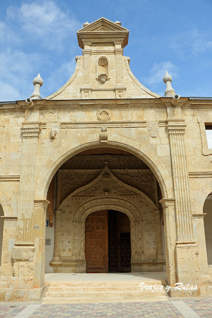 Iglesia de Santa María de Fuentes de Nava