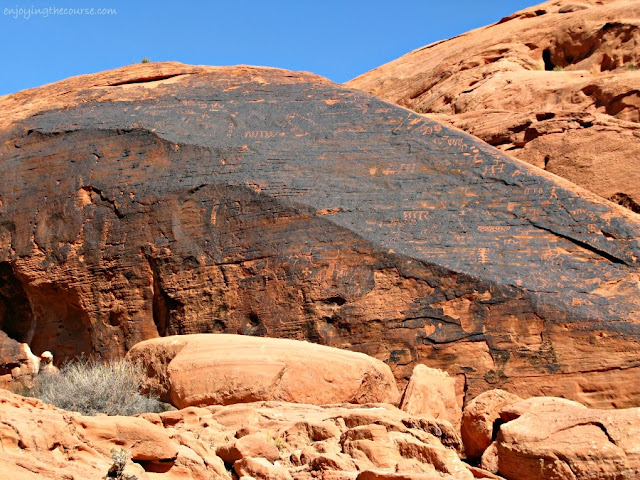 Valley of Fire petroglyphs