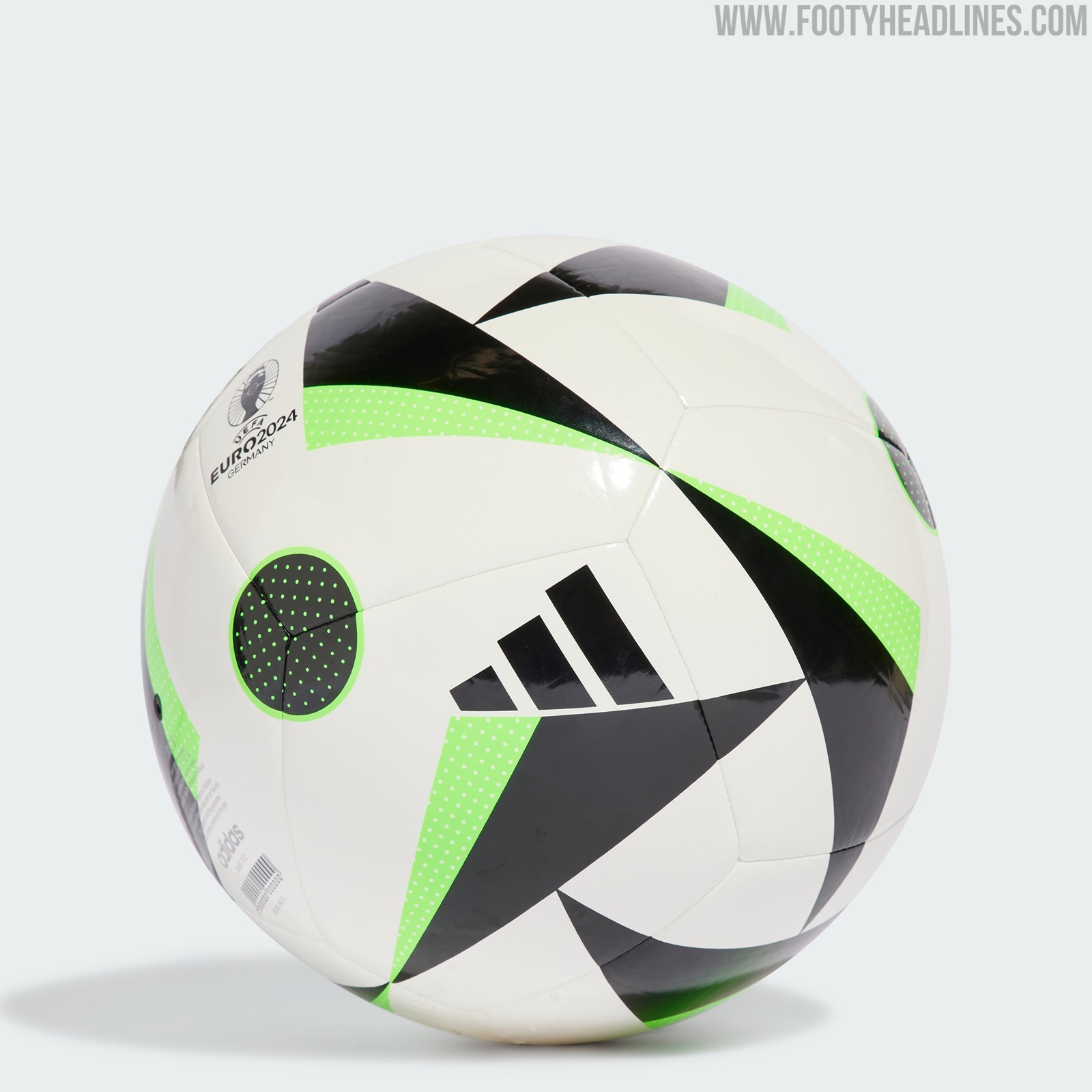 adidas Football Euro 24 LGE Boîte de football Blanc/noir/GloBlu 4 :  : Sports et Loisirs