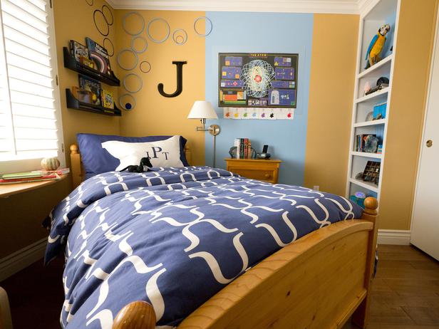 How To Decorate A Small Boys Bedroom