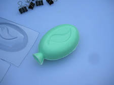 Mold Market 3-D Oval Leaf Soap Mold