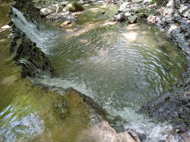 Украинские Карпаты: Манявский водопад (с.Манява, Ивано-Франковская обл.)