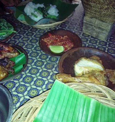 waroeng spesial sambal, kuliner