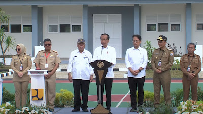 Presiden Jokowi Resmikan Rekonstruksi 147 Bangunan Pascagempa di Sulawesi Barat