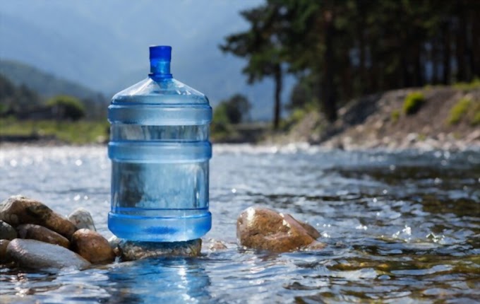 How Many Ounces in a Gallon of Water?