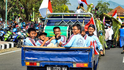 Sambut Tahun Baru Islam, Grup Kencreng Pituruh Ikut Pawai Ta'aruf di Kabupaten Purworejo