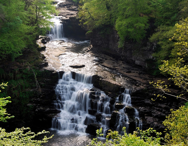 waterfall wallpaper