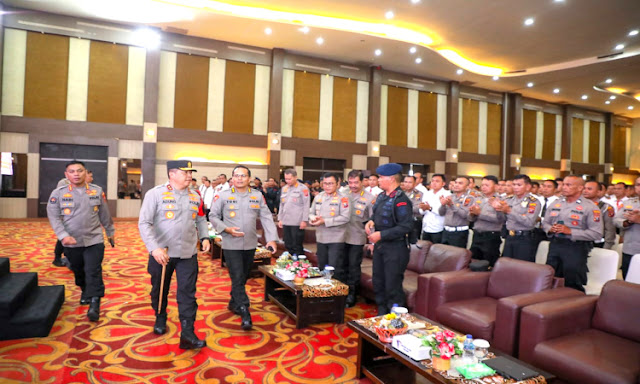 Polda Sumut Bekali Personil Latihan Pra Operasi Mantap Brata Toba 2023-2024