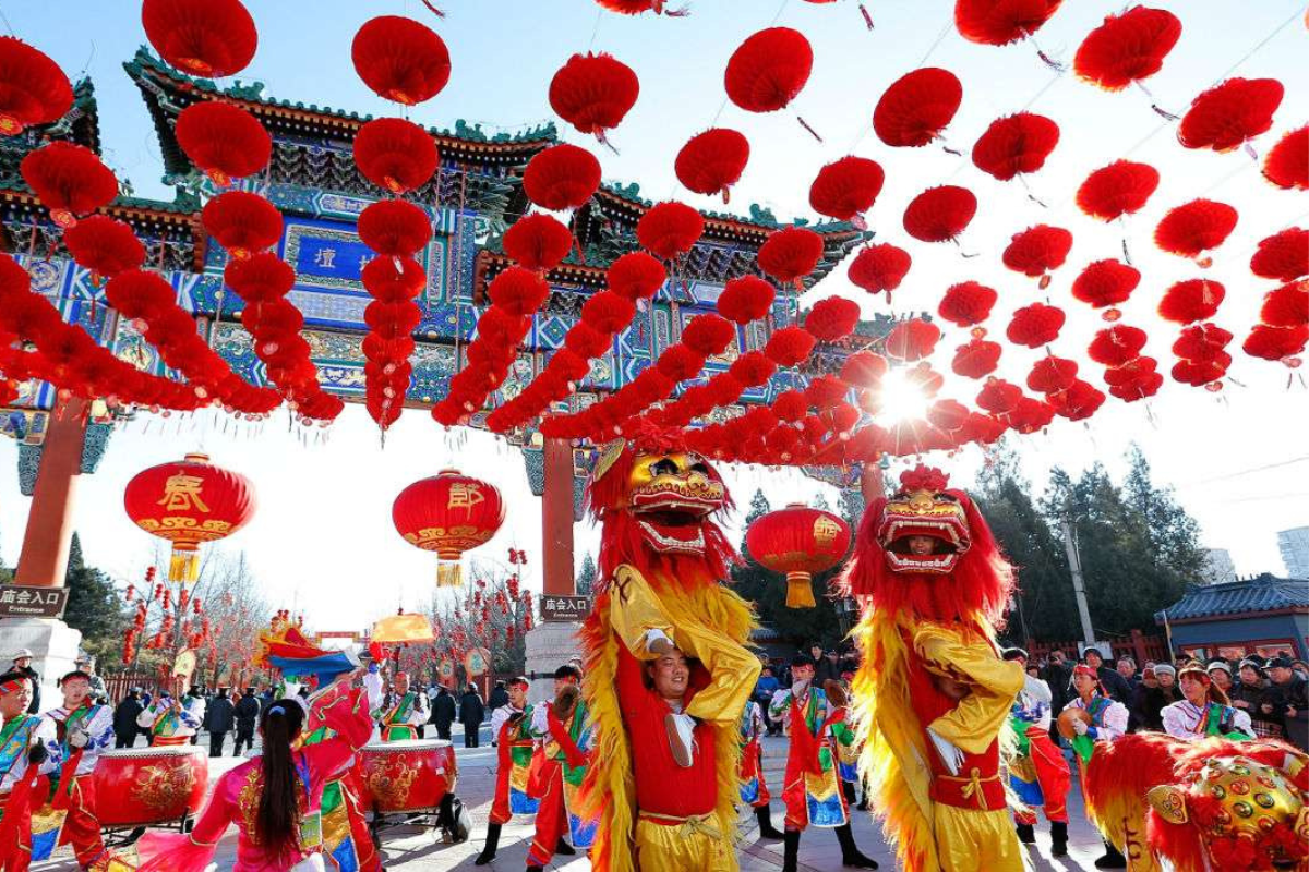 Festa per il Capodanno cinese: Piazza Vittorio Emanuele II si anima di colori e tradizioni