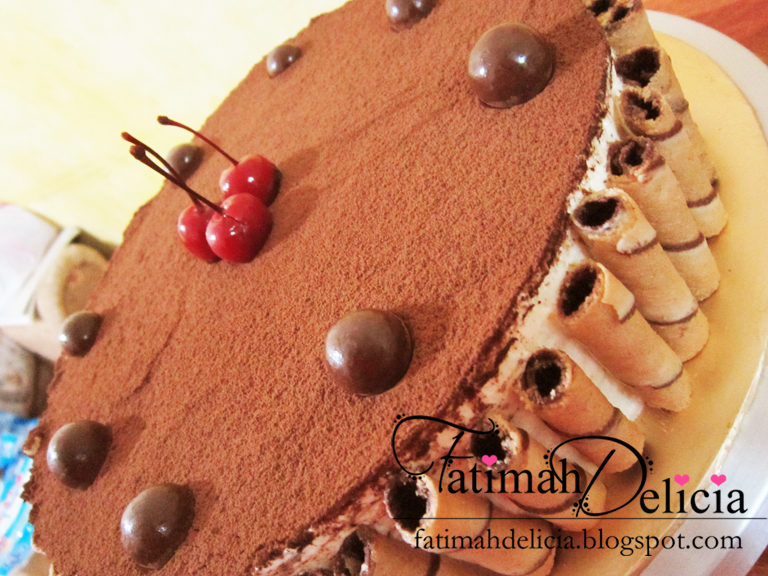 Fatimah Delicia Online Bakery: TIRAMISU