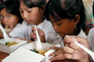 Kemdikbud akan menggalakkan kembali sarapan di sekolah Anak Perlu Sarapan Sebelum Belajar di Sekolah