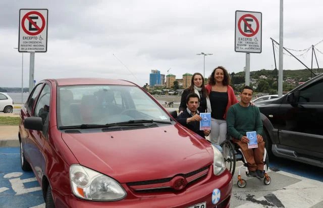 Aumentan sanciones para quienes utilicen estacionamientos para personas con discapacidad