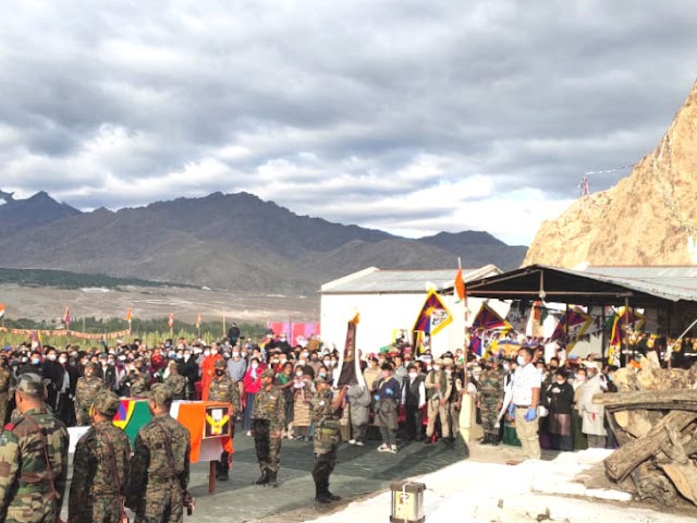शहीद को आखिरी विदाई:भारत-चीन बॉर्डर पर शहीद हुए स्पेशल फ्रंटियर फोर्स के कमांडो का सैन्य सम्मान के साथ अंतिम संस्कार, भारत माता की जय के नारे गूंजे