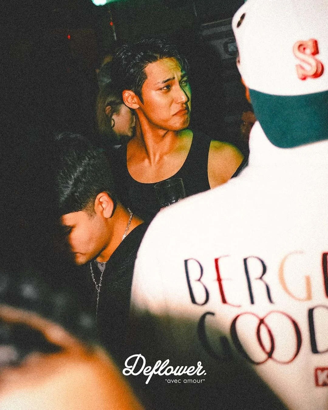 Mingyu from Seventeen was spotted at a club in Paris.