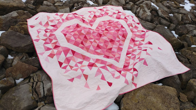 Exploding Heart quilt made in all solid pink Riley Blake Confetti Cotton fabrics