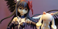 http://www.optimisticpenguin.com/2015/08/figma-review-devil-homura.html