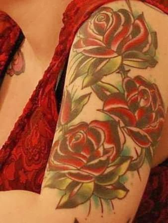 Red Rose Shoulder Tattoos For Girls Images &amp; Pictures - Becuo