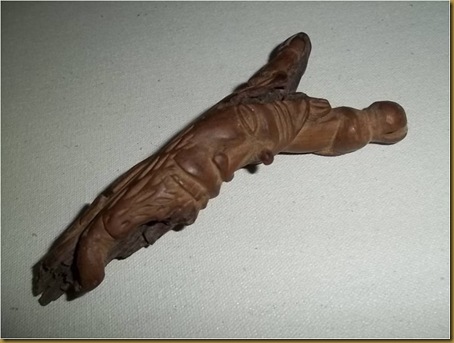 Kayu unik ukiran wajah