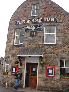 Mash Tun Whisky Bar