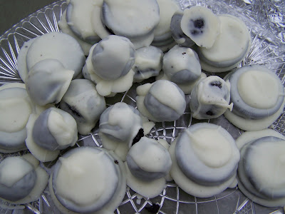 Recipes Oreo Balls on Recipes For A Working Girl  Oreo Balls