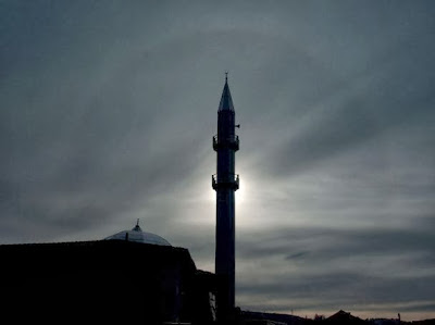 Гоце Делчев на бунт срещу джамия: Окачиха свинска глава на входа на мюфтийството