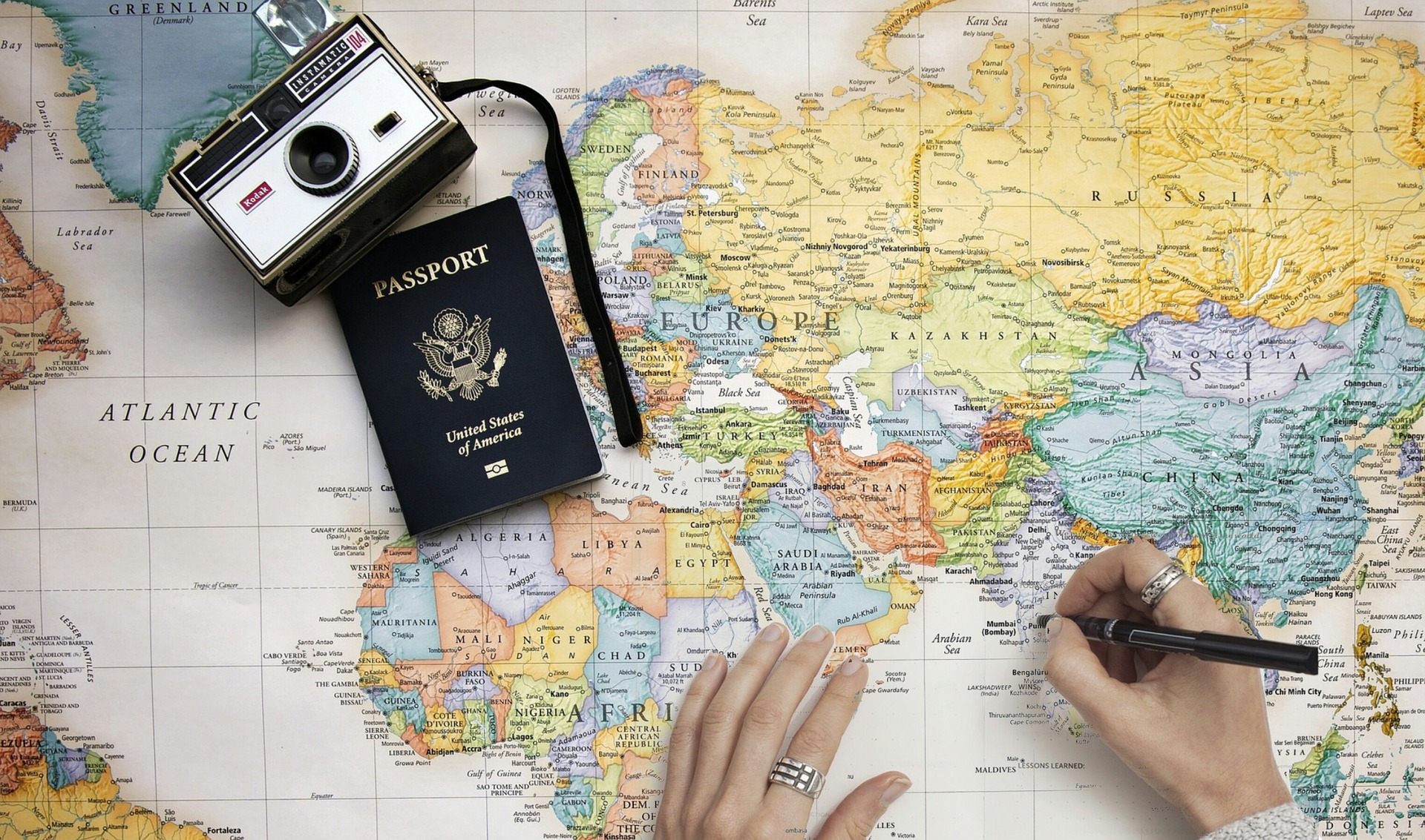 Best travel jobs and travel careers to pursue by GlobalEducationMedia.com