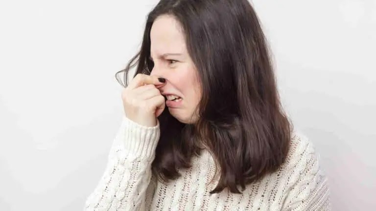 5 Quick Ways On How To Get Smoke Smell Out Of Clothes Without Washing