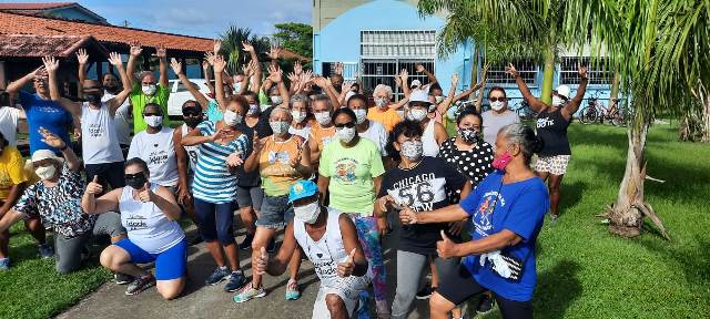 Energia contagiante nas aulas de Ginástica e Alongamento do CCMI