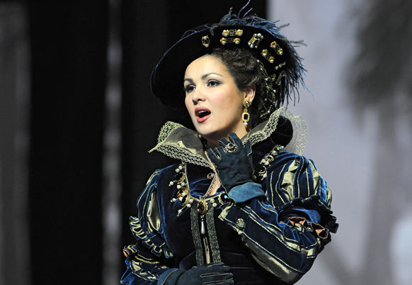 Anna Netrebko debuta el rol en la Opera de Viena junto a El na Garan a 